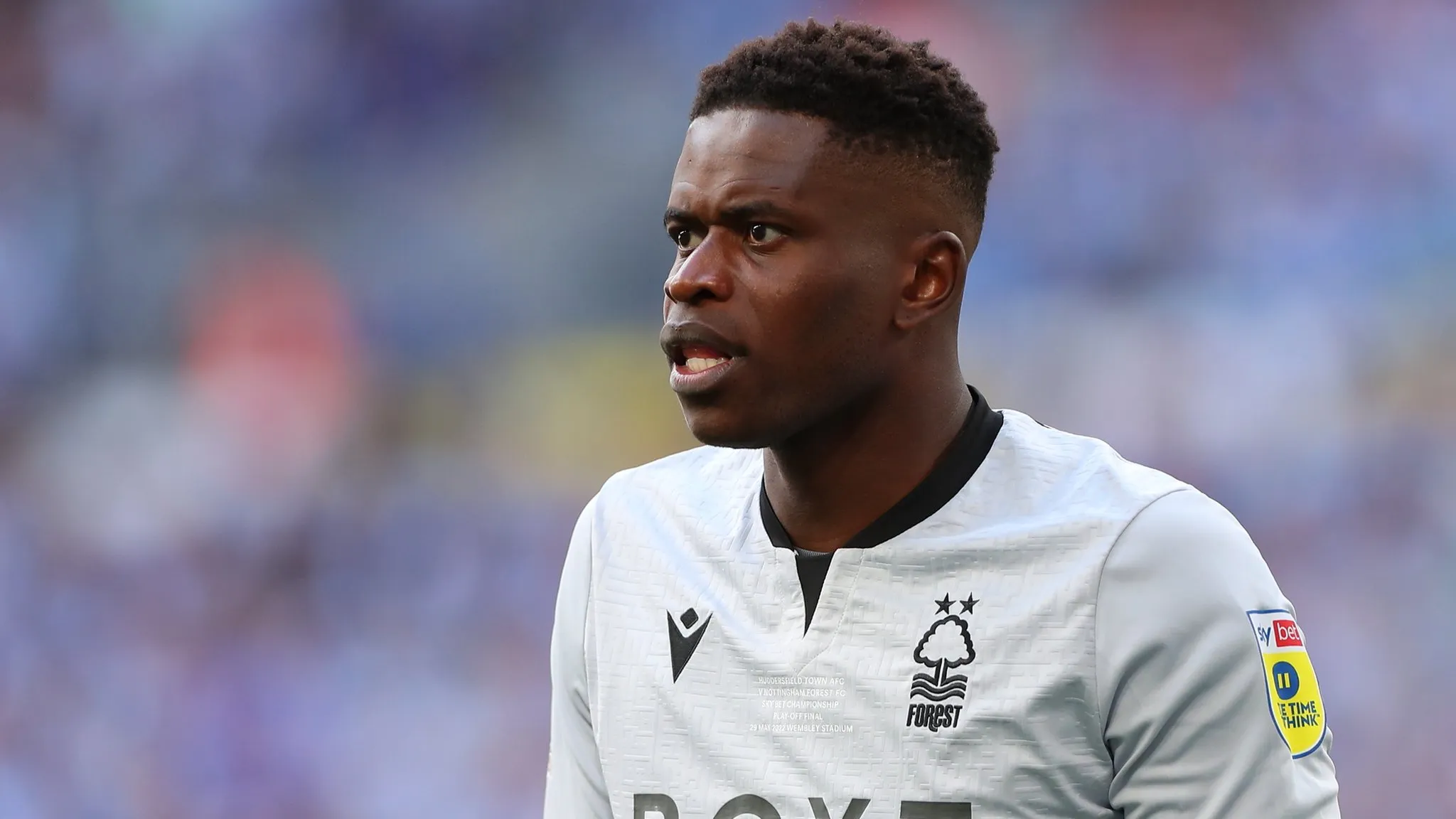 Brice Samba Salaire